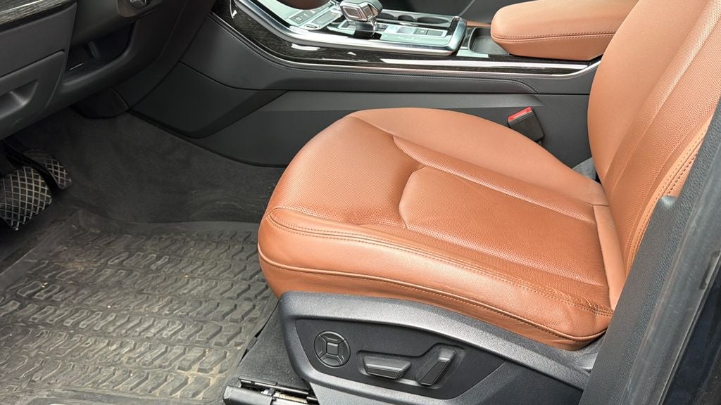 2023 Audi Q8 55 Premium Plus quattro