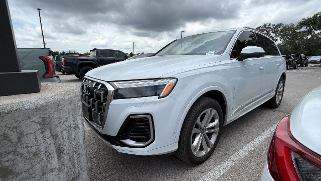 2025 Audi Q7 45 Premium Plus quattro