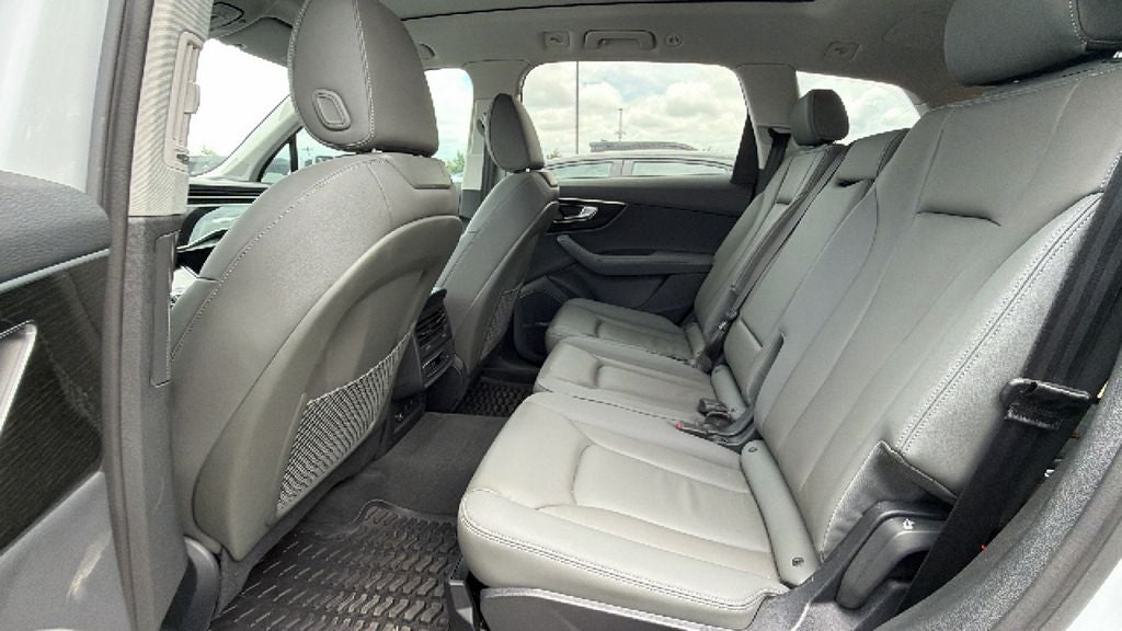 2025 Audi Q7 45 Premium Plus quattro