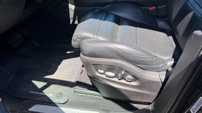 2021 Porsche Cayenne E-Hybrid Base