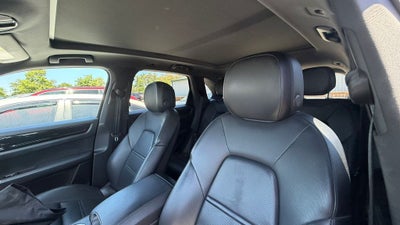 2021 Porsche Cayenne E-Hybrid Base