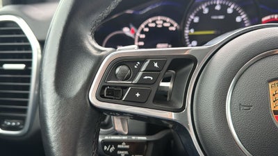 2021 Porsche Cayenne E-Hybrid Base