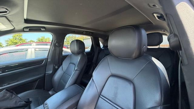 2021 Porsche Cayenne E-Hybrid Base