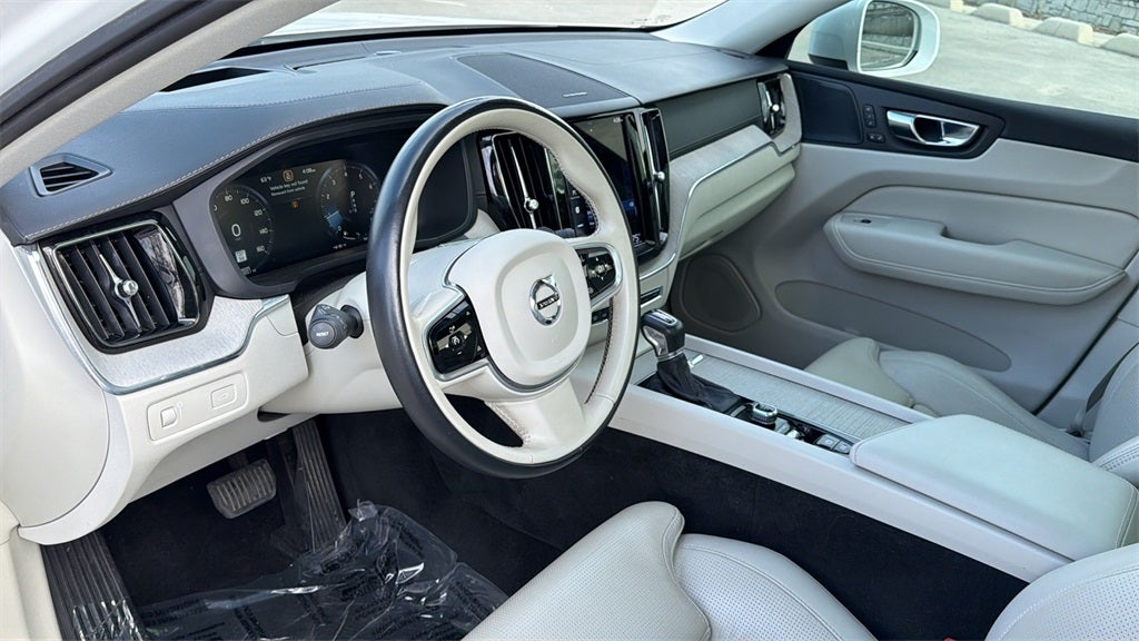 2021 Volvo XC60 T5 Inscription
