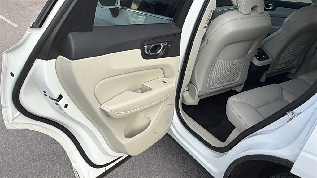 2021 Volvo XC60 T5 Inscription