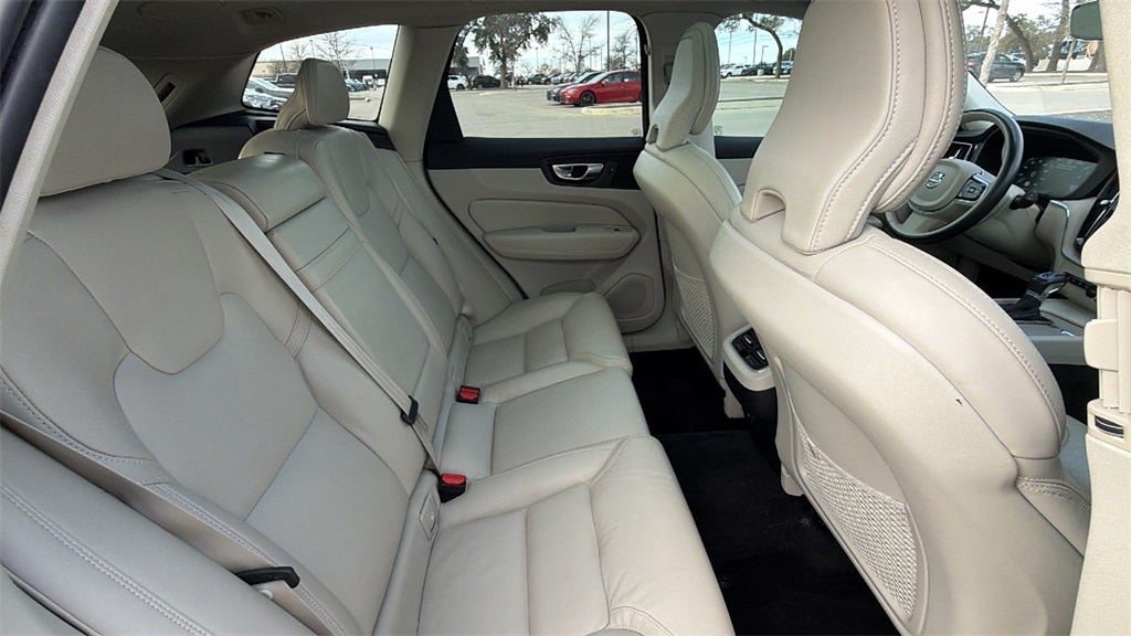 2021 Volvo XC60 T5 Inscription