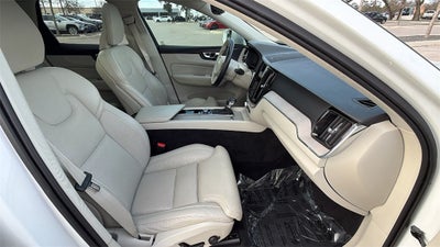2021 Volvo XC60 T5 Inscription