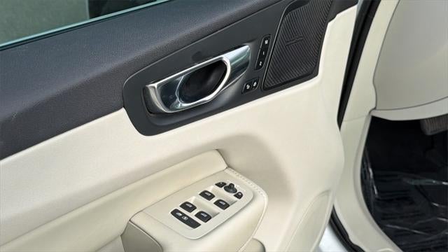 2021 Volvo XC60 T5 Inscription