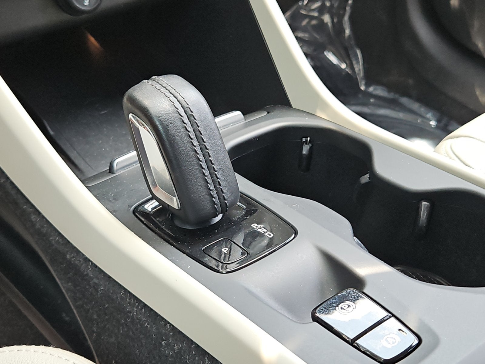 2021 Volvo XC40 Momentum