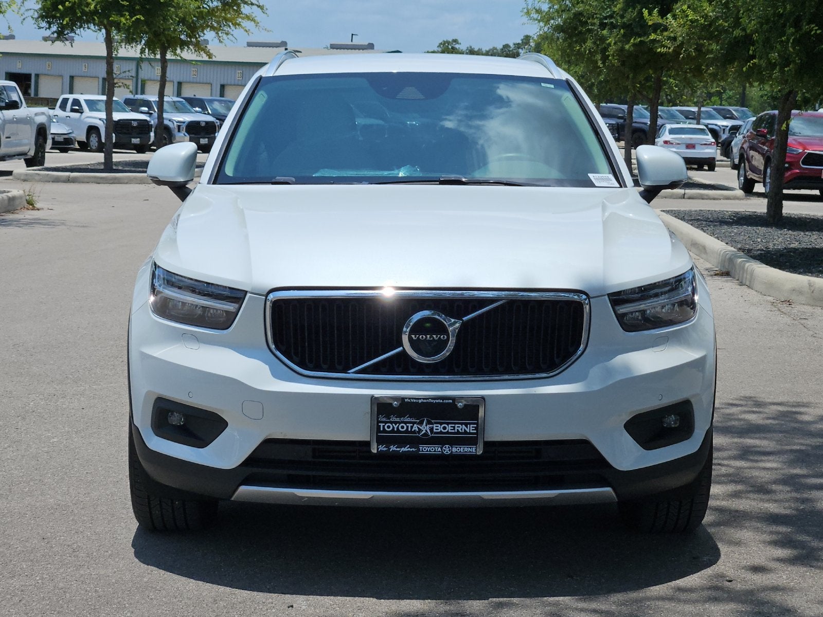 2021 Volvo XC40 Momentum