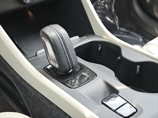 2021 Volvo XC40 Momentum