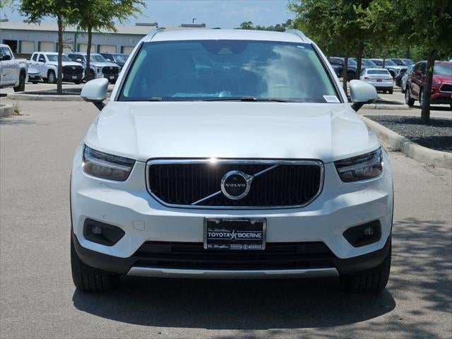 2021 Volvo XC40 Momentum