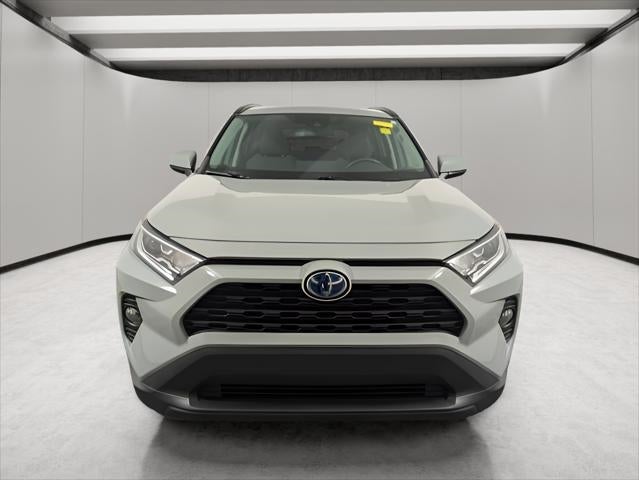 2020 Toyota RAV4 Hybrid XLE