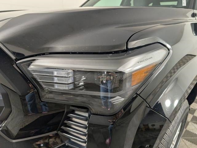 2024 Toyota Tacoma SR5 4WD
