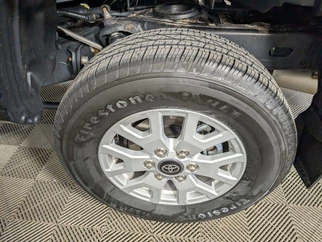 2024 Toyota Tacoma SR5 4WD