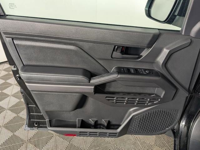 2024 Toyota Tacoma SR5 4WD