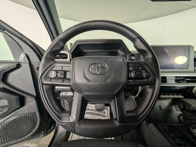 2024 Toyota Tacoma SR5 4WD