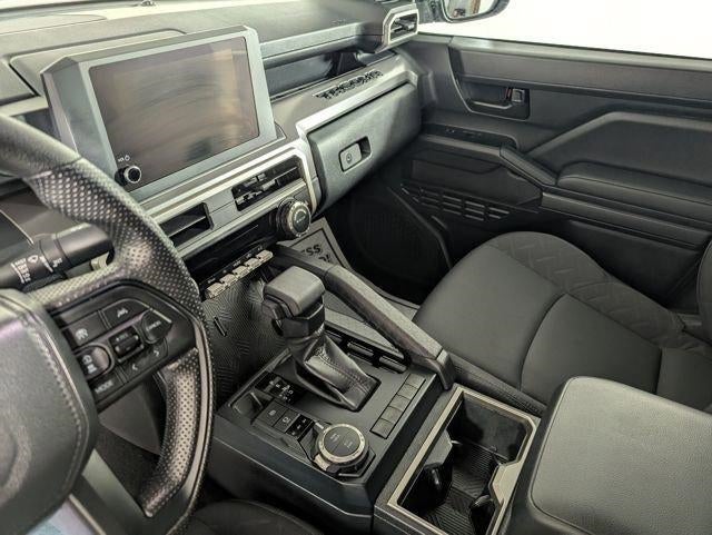 2024 Toyota Tacoma SR5 4WD