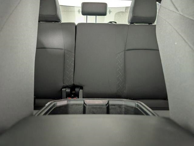 2024 Toyota Tacoma SR5 4WD