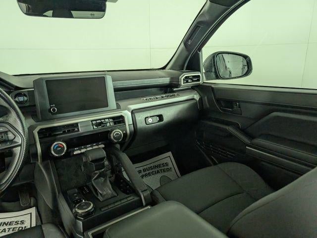 2024 Toyota Tacoma SR5 4WD