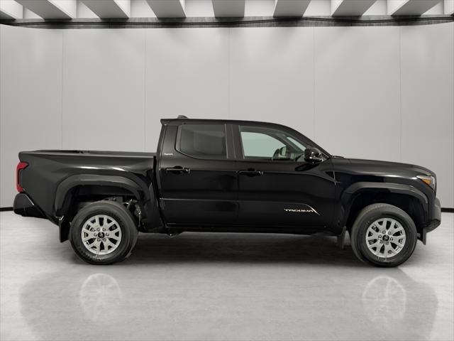 2024 Toyota Tacoma SR5 4WD