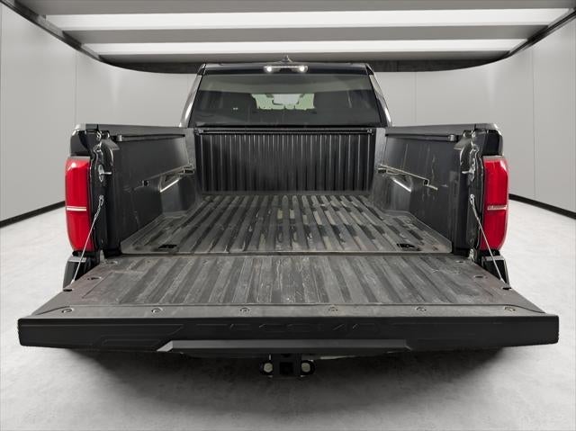 2024 Toyota Tacoma SR5 4WD