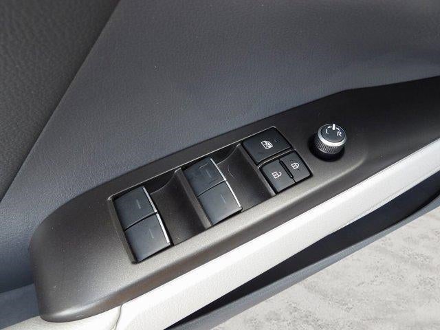 2024 Toyota Camry Hybrid XLE