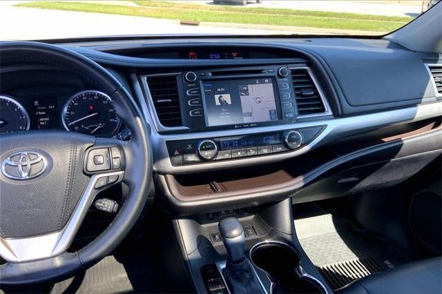 2017 Toyota Highlander XLE