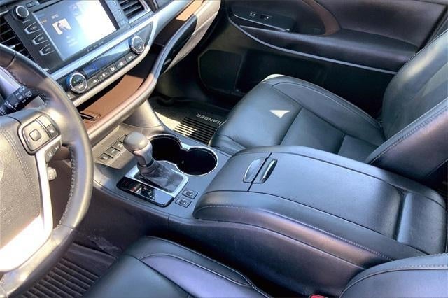 2017 Toyota Highlander XLE