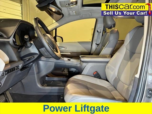 2022 Toyota Sienna XLE