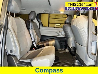 2022 Toyota Sienna XLE