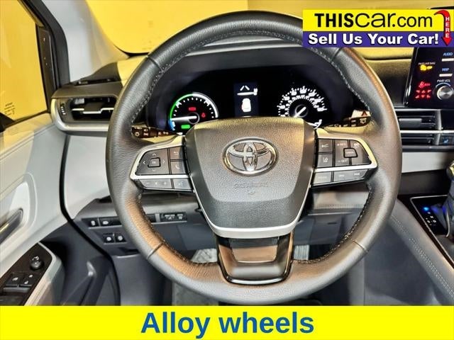 2022 Toyota Sienna XLE