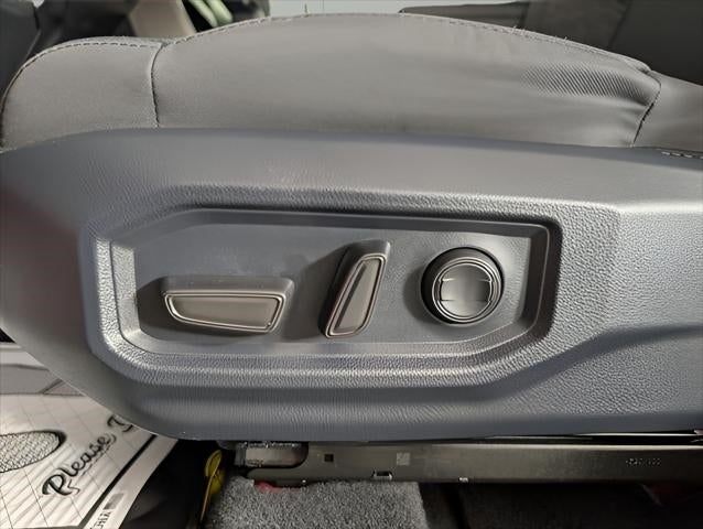 2025 Toyota Tundra SR5 4WD