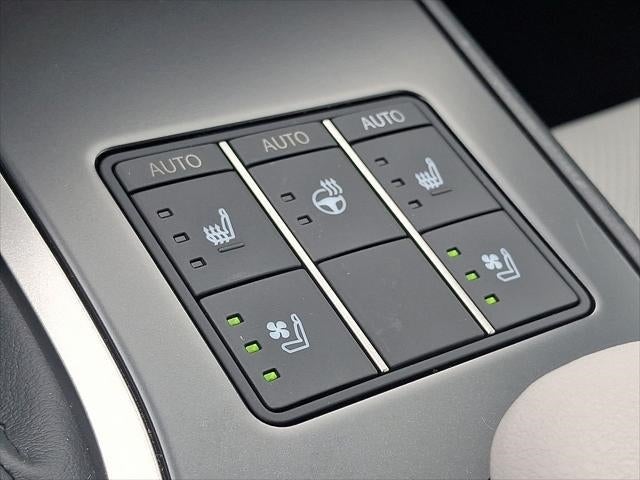 2023 Lexus UX 250h Premium